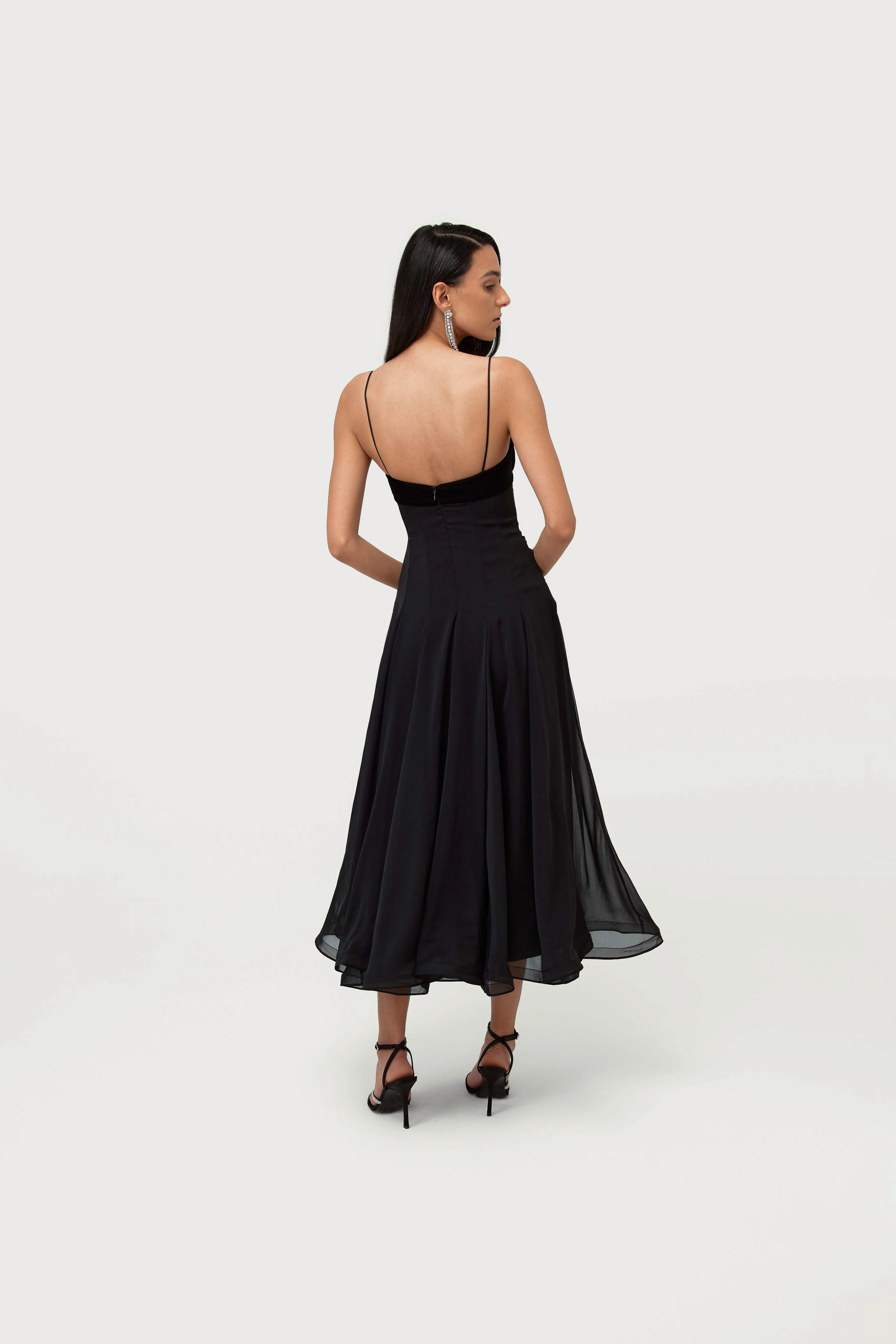 Waltz Dress With Leo Trim - Image 3